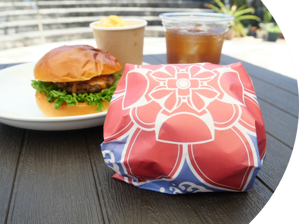 沖芸食堂のバーガー